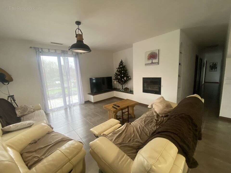 Maison 480 m² à Saint-Julien-En-Born  - photo 69