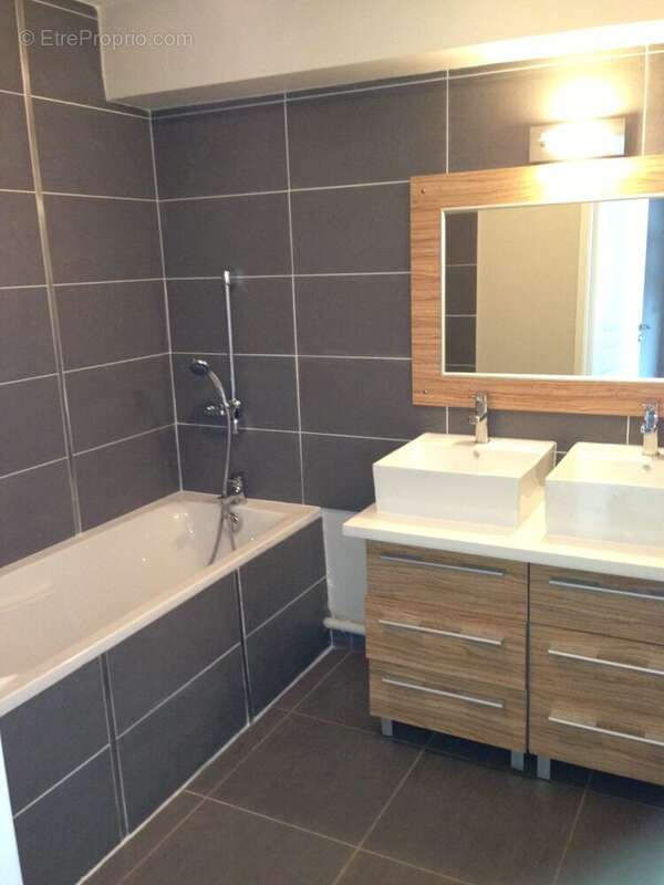 Appartement à SAINT-DENIS