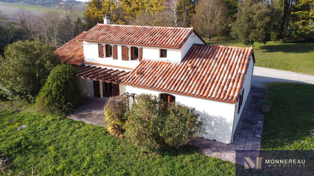 Maison à VOULGEZAC