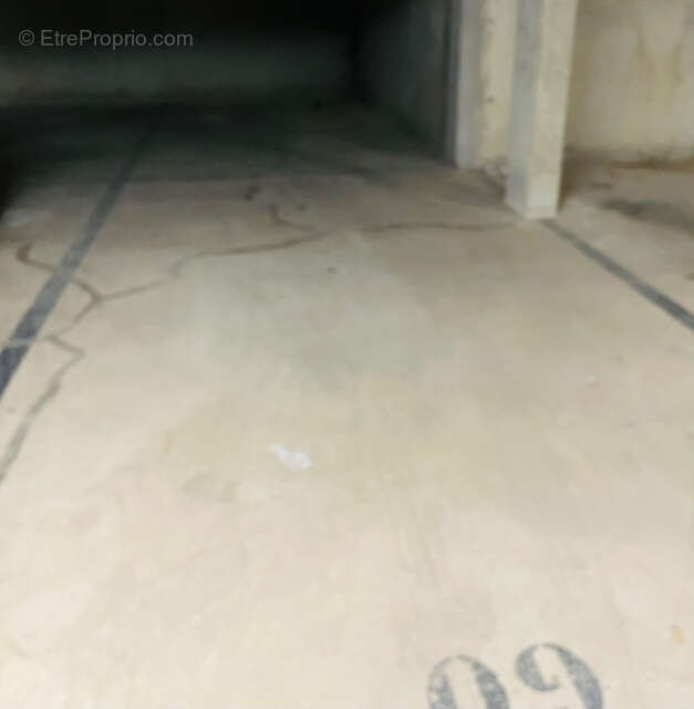 Parking à NANTEUIL-LES-MEAUX