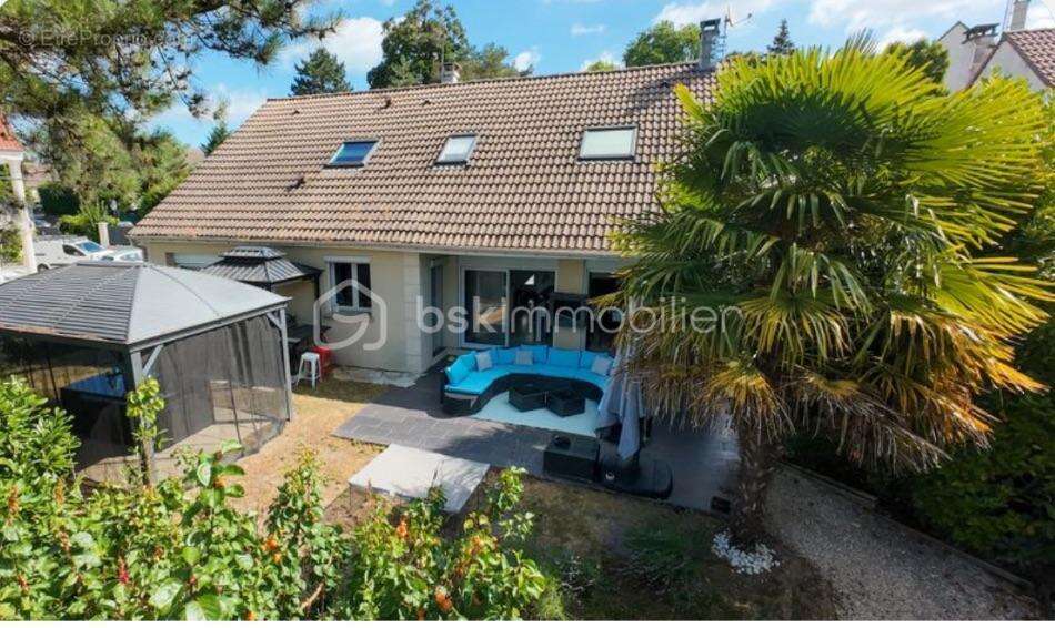 Maison à SAINT-GERMAIN-LES-CORBEIL