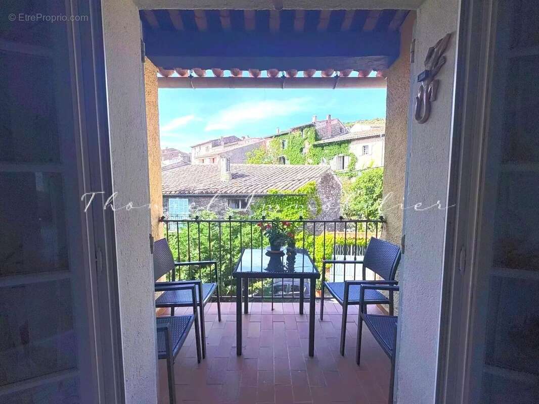 Appartement à LA GARDE-FREINET