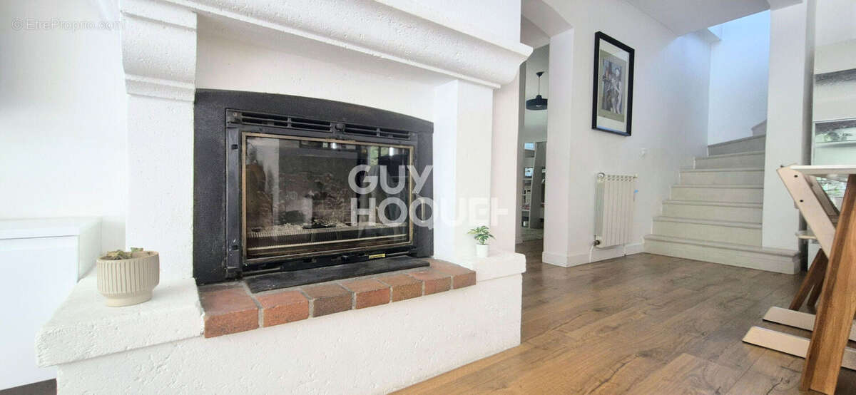 Maison Bouc Bel Air 138 m2, 3 chambres, sur terrain de 517 m2 avec piscine - photo 7