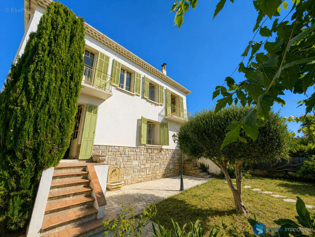 Maison à LA VALETTE-DU-VAR