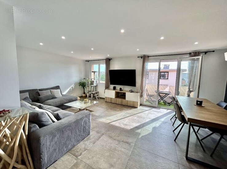 Appartement à SANARY-SUR-MER