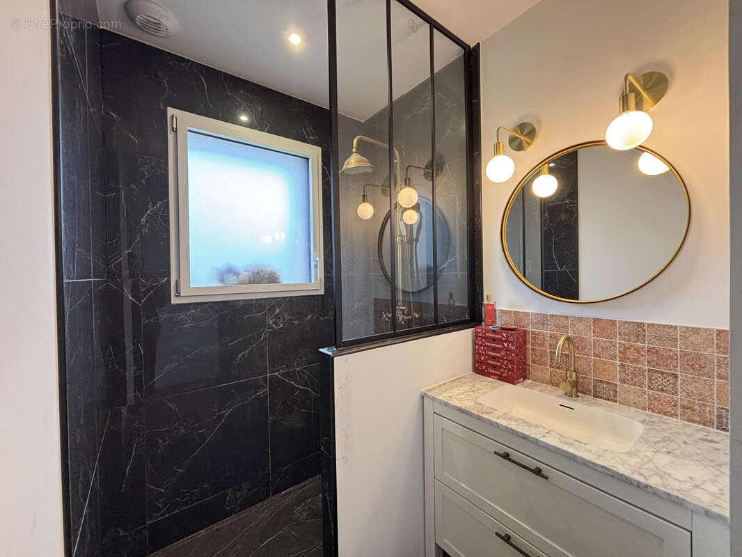 Maison à LE GIROUARD