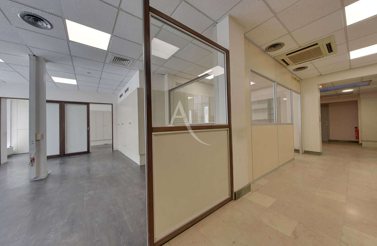 Commerce à BAGNOLET