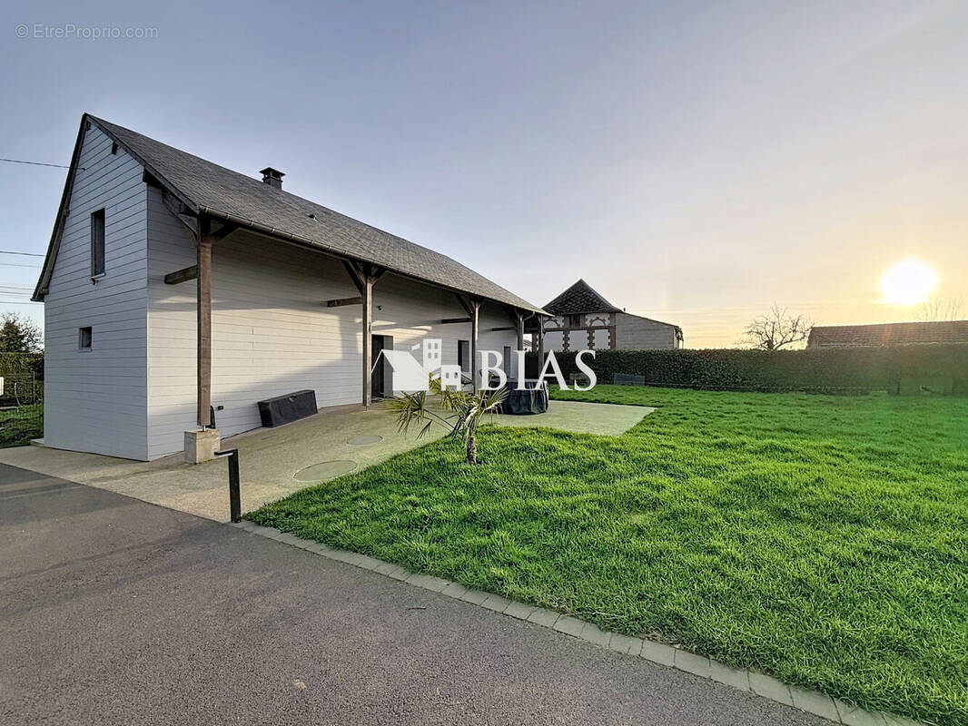 Maison à LA FEUILLIE