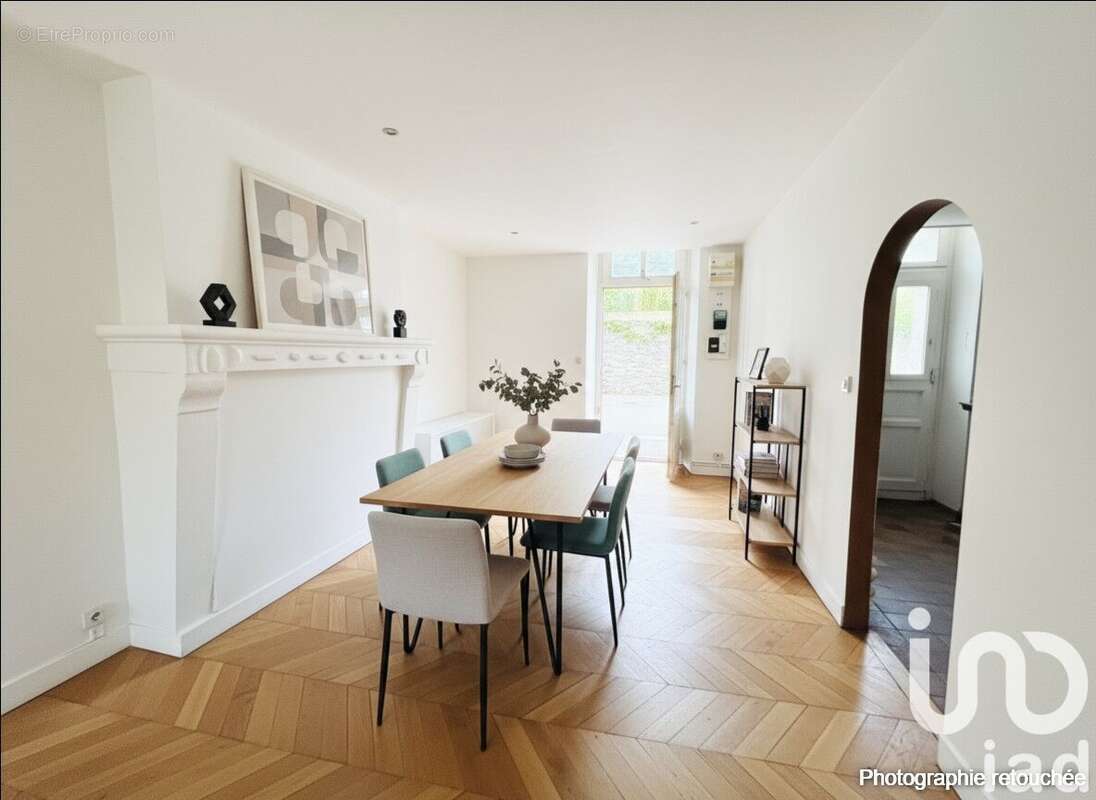 Maison 155 m² à Challain-La-Potherie  - photo 2