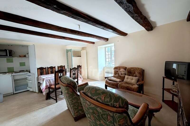 Commerce à LANDUDEC