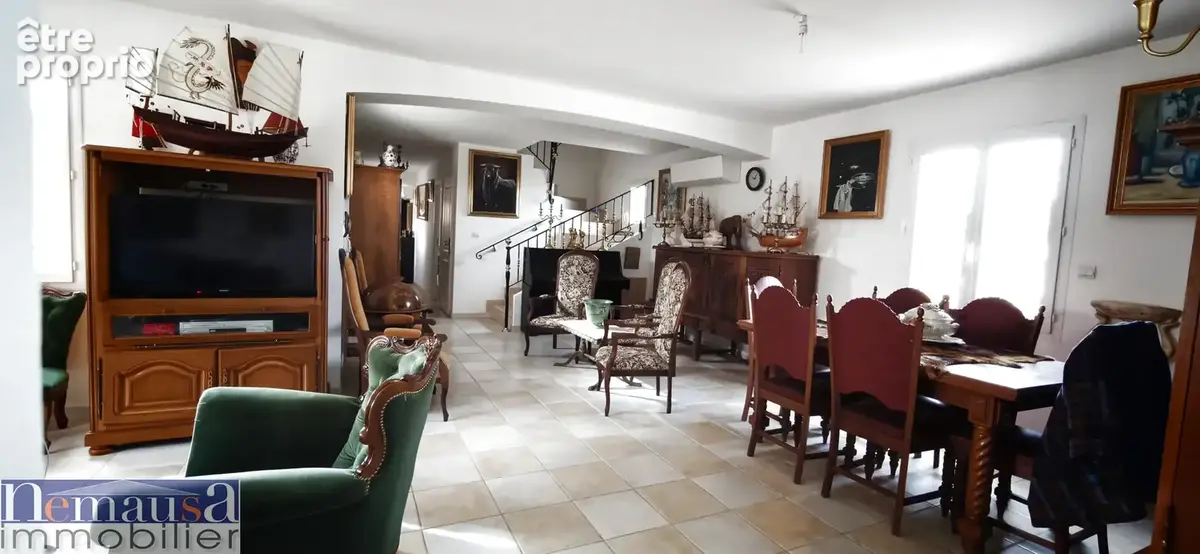 Maison 7 pièces 181 M2 5 chambres avec piscines couverte Générac 30510 - photo 2