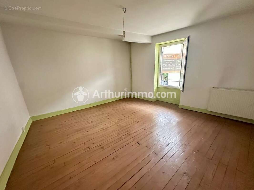 Maison à SAINT-ASTIER