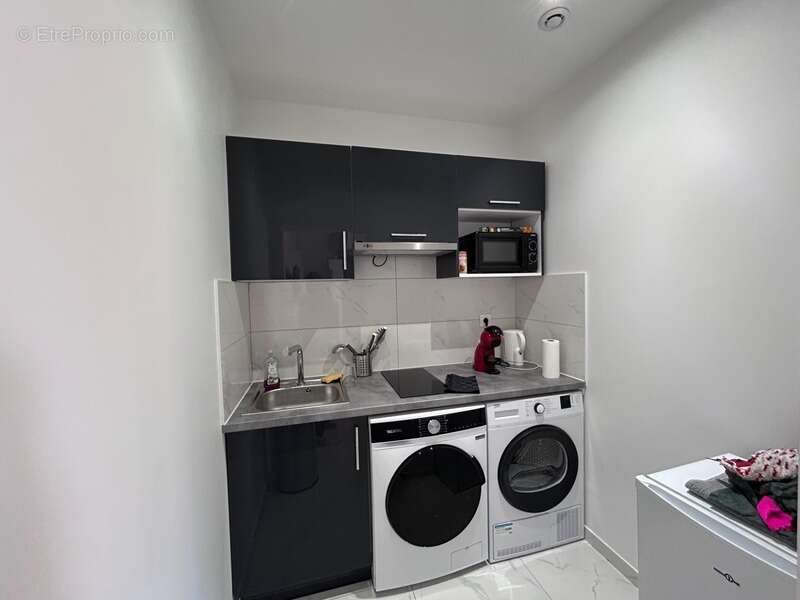 Appartement à PARAY-VIEILLE-POSTE