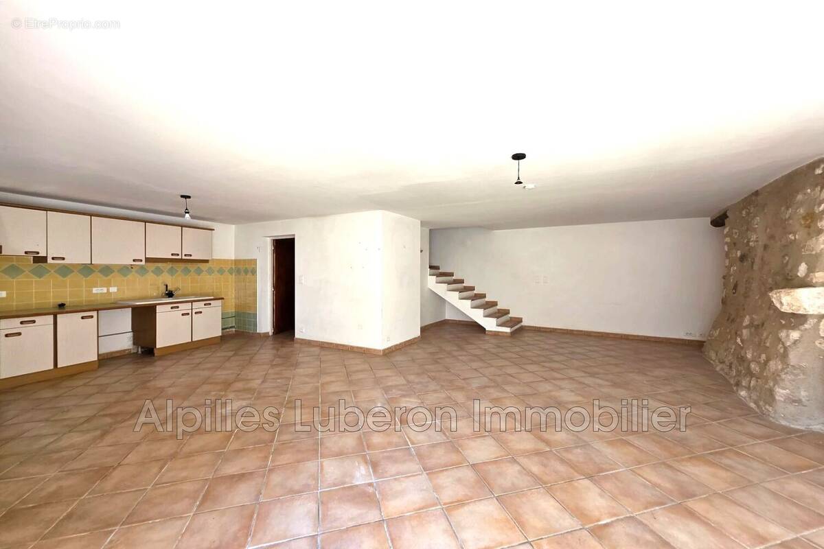 Maison à MOLLEGES