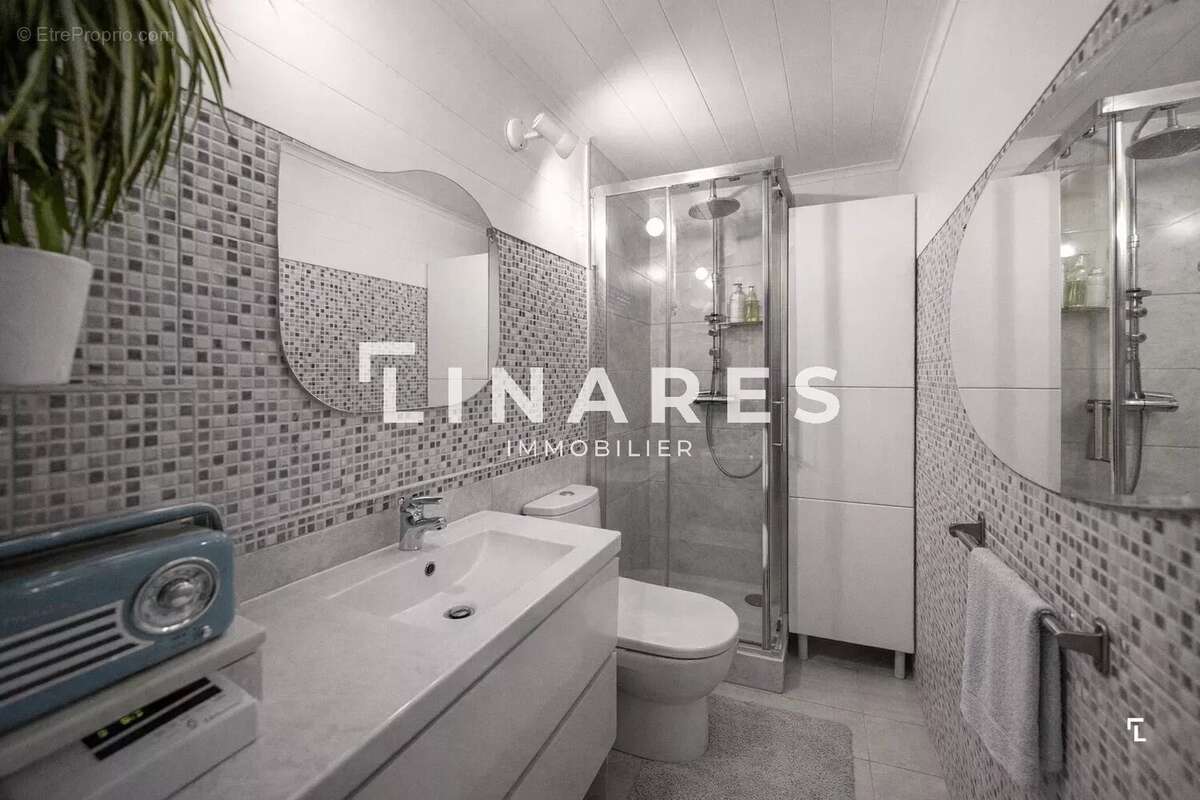Appartement à MARSEILLE-7E