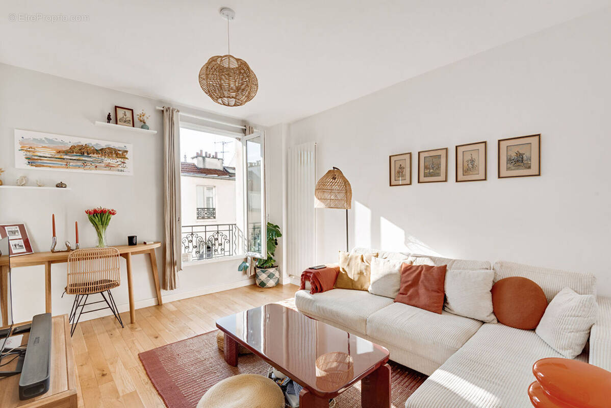 Appartement à PARIS-15E