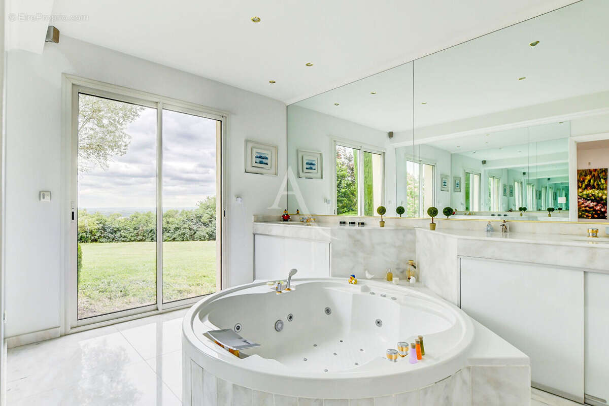 Maison à CASTELNAU-D&#039;ESTRETEFONDS