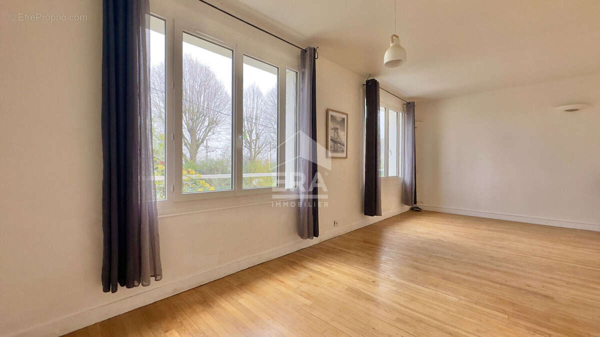 Maison à ATHIS-MONS