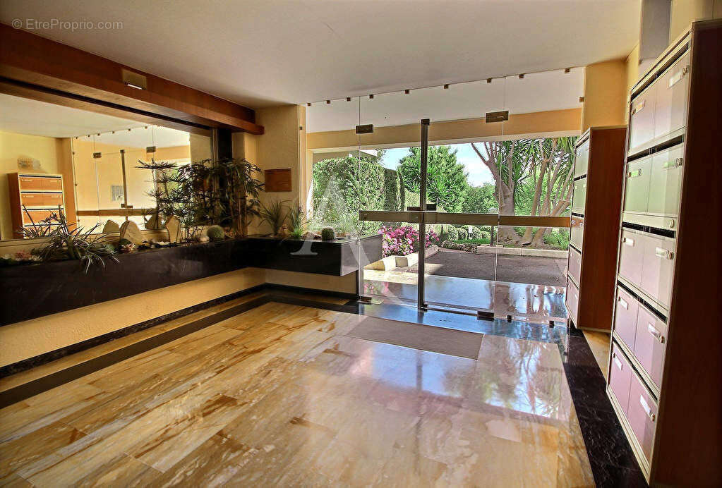 4p 104 m²  + terrasse, vue mer, garage et cave - photo 14