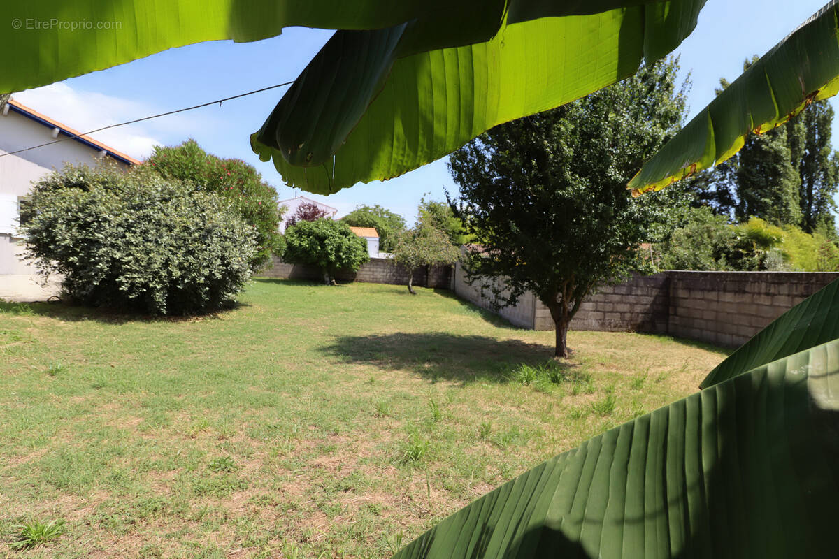 Terrain à SAINT-PALAIS-SUR-MER