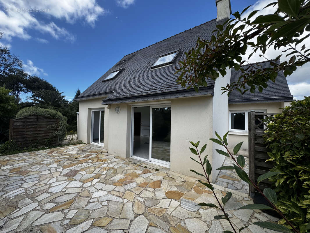 Maison familiale de 138 m2 sur terrain constructible de 1 913 m2 - photo 13