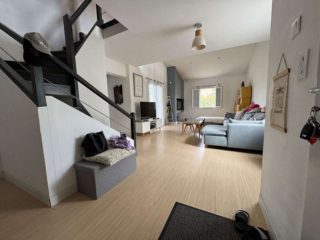 Spacieuse maison familiale de 146 m² à Cournanel - photo 2