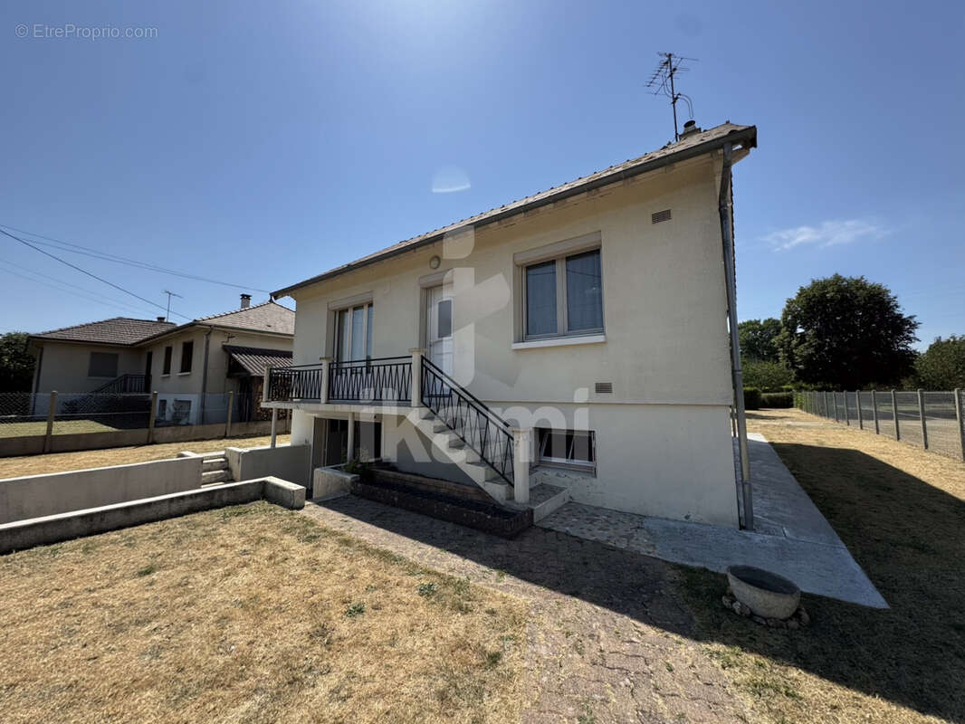 Maison fonctionnelle 4 pièces avec jardin - photo 16