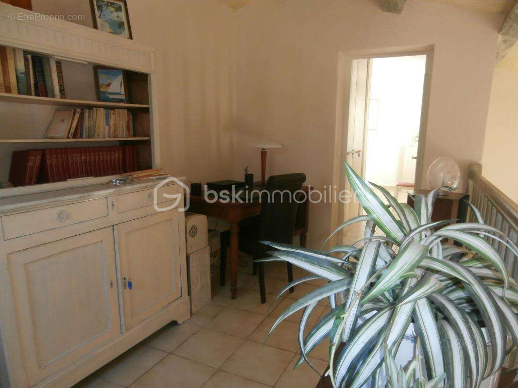 Maison à PIERREVERT