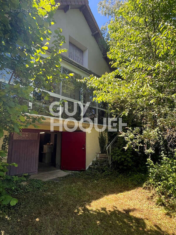 Maison à PARIS-L&#039;HOPITAL