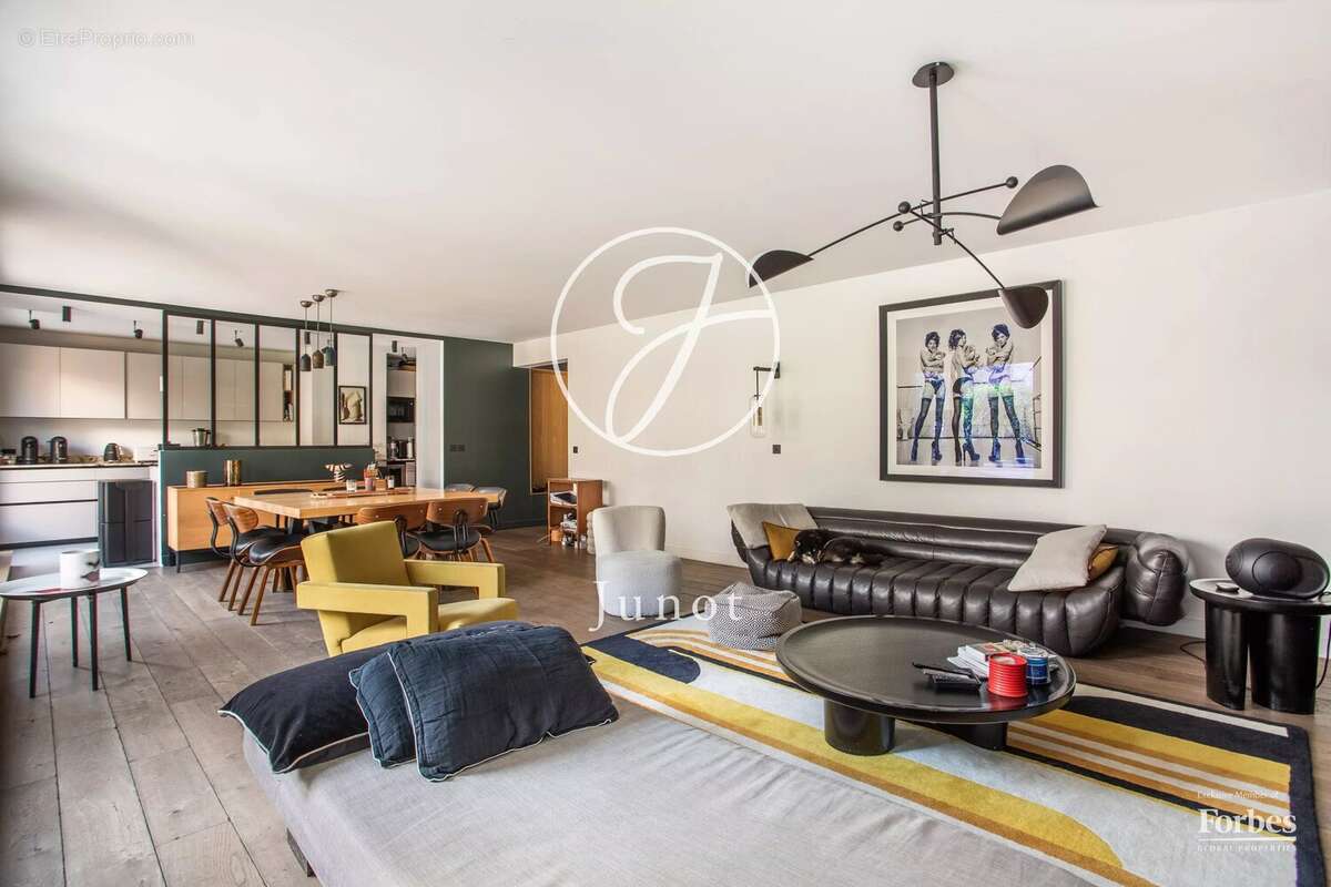 Appartement à LEVALLOIS-PERRET