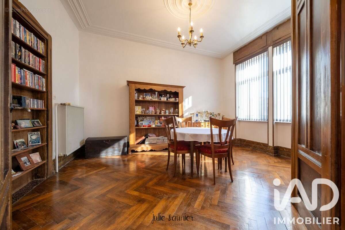 Maison 195 m² à Saint-Privat-La-Montagne  - photo 4
