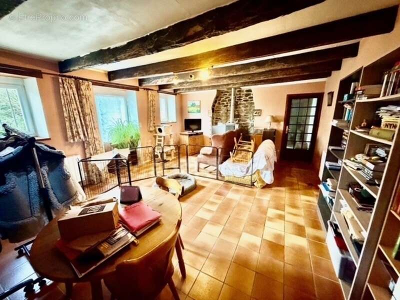 Maison à POULLAOUEN