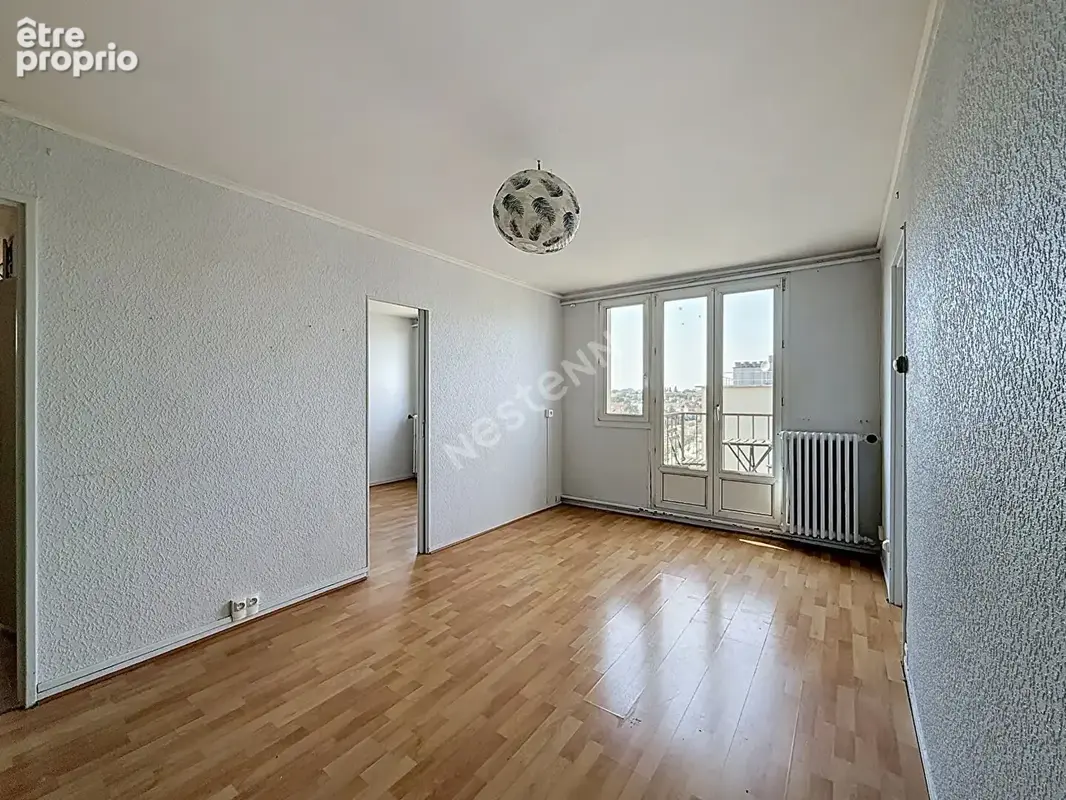 Montreuil, proche du quartier commercant de paul signac, dernier etage avec ascenseur, appartement 3 pieces avec balcon et cave - photo 2