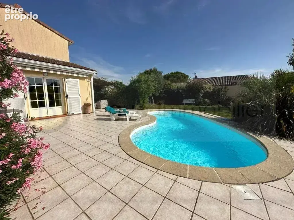 Maison Pibrac  sur 1180 m² avec piscine - photo 10