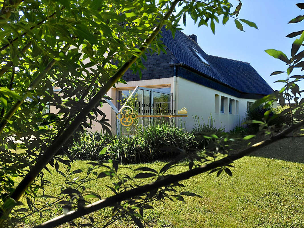 Maison à SANTEC