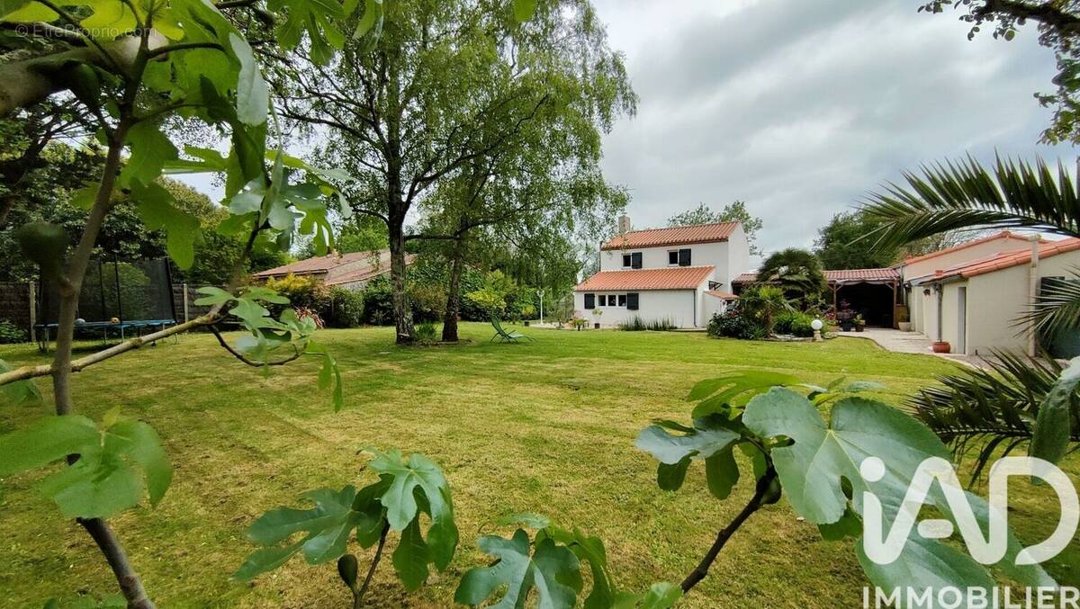 Photo 1 - Maison à LE GIROUARD