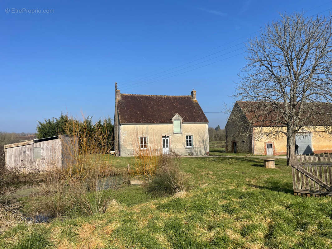 Appartement à CONDEAU