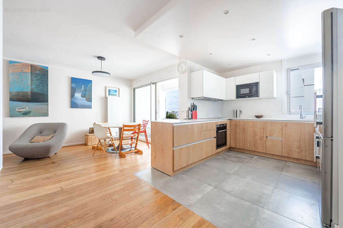 Appartement à PARIS-12E