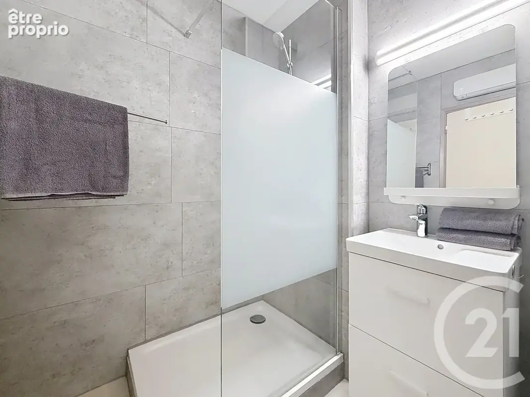 Appartement 1 pièce 25 m² à vendre à Santa-Lucia-Di-Moriani (20230) - photo 8