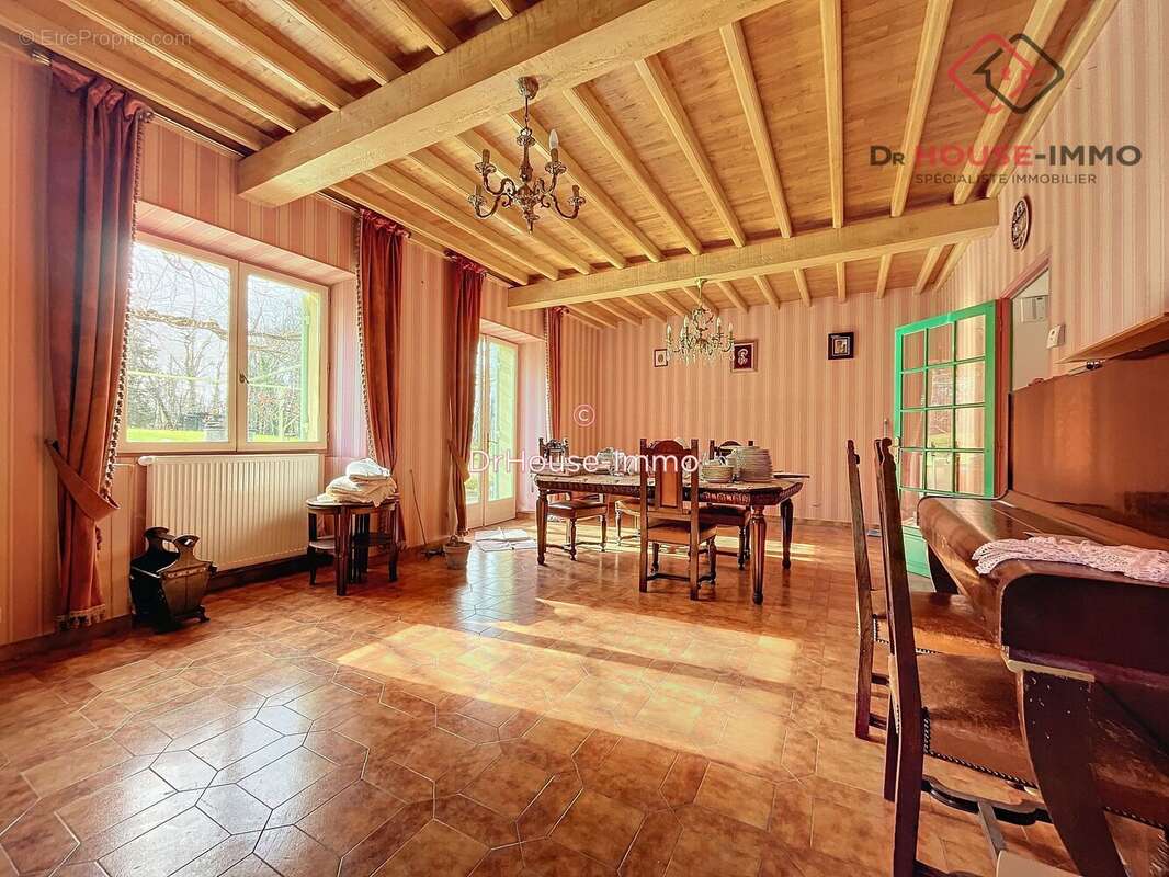 Maison à SAINT-AQUILIN