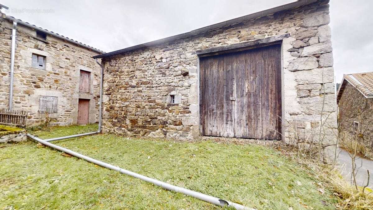 Maison à RIOTORD