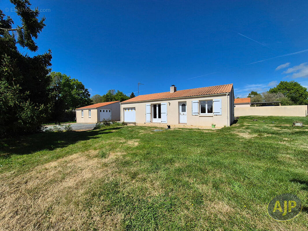 Maison à PALLUAU