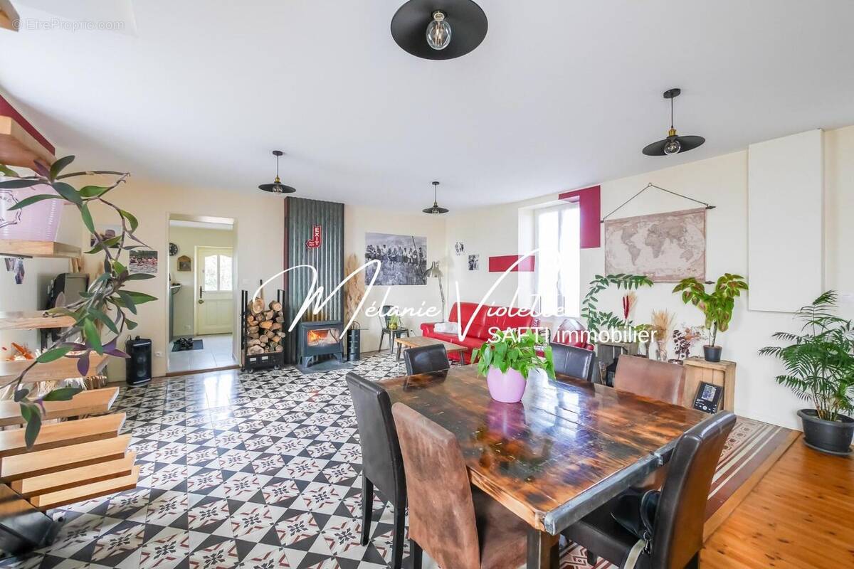 Photo 1 - Maison à MAREUIL-SUR-LAY-DISSAIS