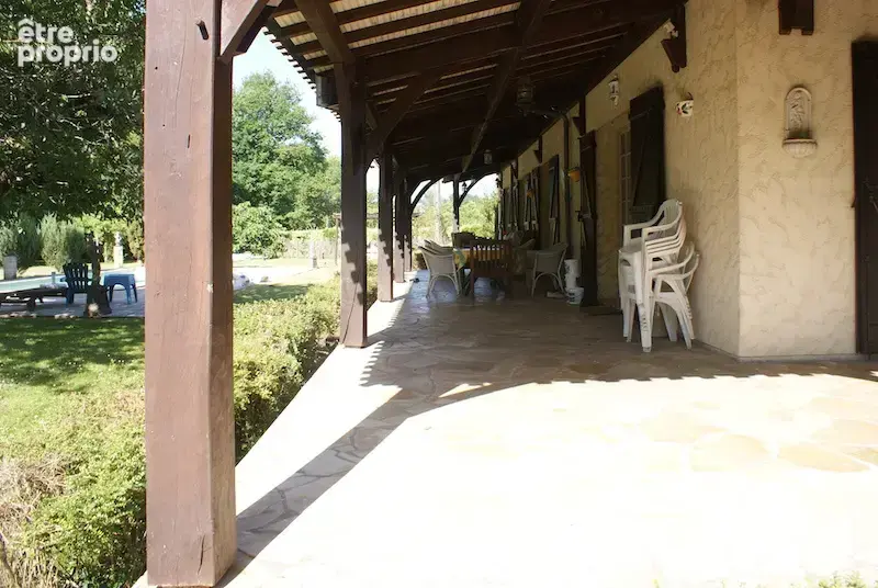 Maison style perigourdine de 4 chambres avec 67m2 amenageable, garage, piscine, terrain 5240m2 - photo 4