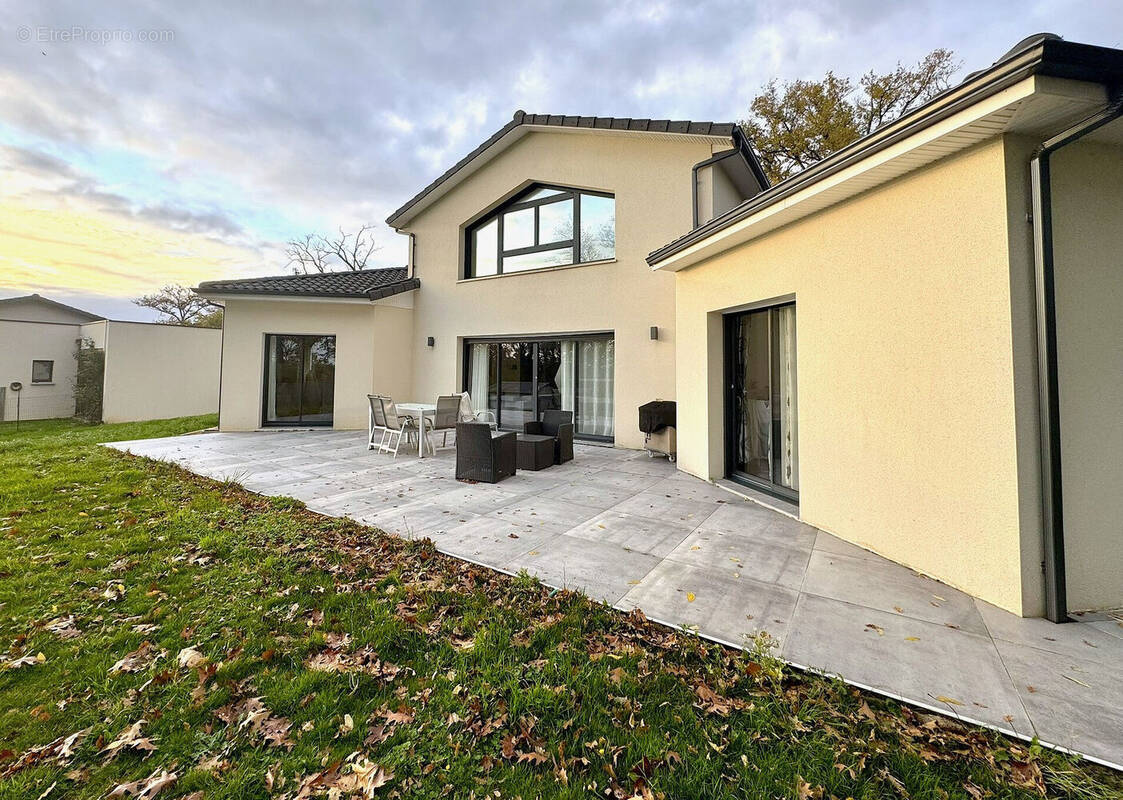 Photo 1 - Maison à ISLE