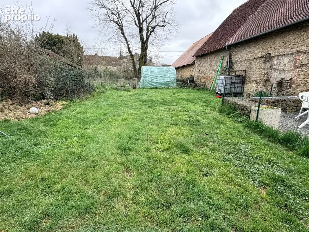 Maison de campagne avec maison d'amis attenante, terrain et enclos - photo 16