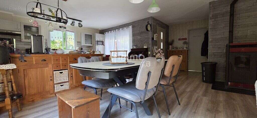 Maison à CAMPAGNE-SUR-AUDE