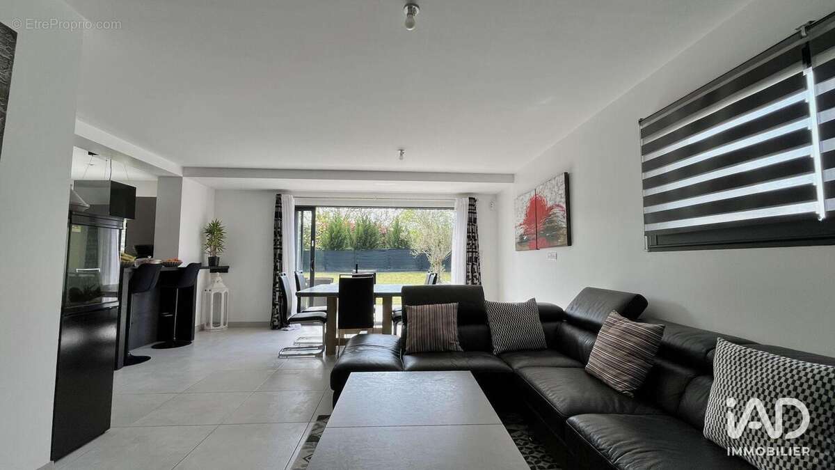 Photo 6 - Maison à CARPIQUET
