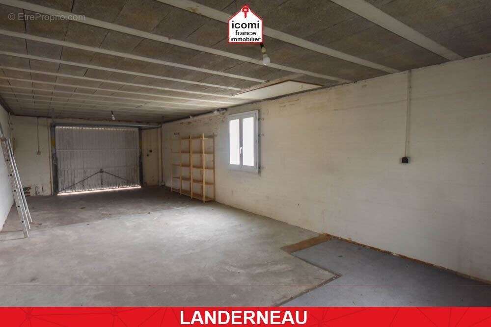 Finistere - landerneau (29800) - a vendre - maison  individuellle de 167m² - 7 chambres - garage - jardin de 1000 m² - fenetres  - photo 10