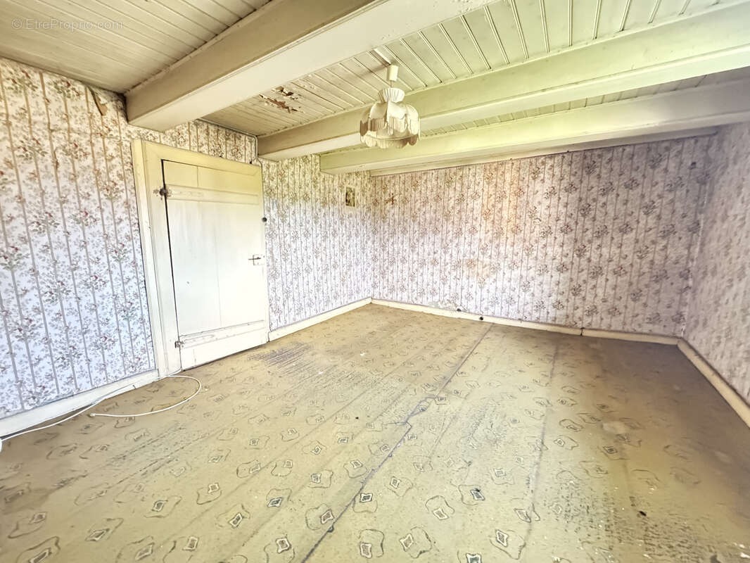 Proche DELLE - MAISON complétement à rénover avec beau potentiel ! - UEBERTSASS (Ref VB3515) - photo 5